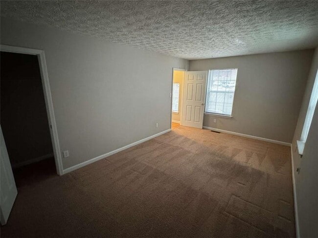 Building Photo - 3047 Regal Park Ct