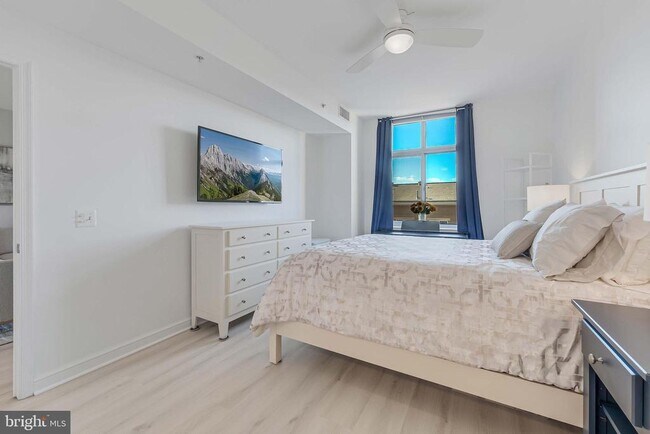 Building Photo - 11990 Market St