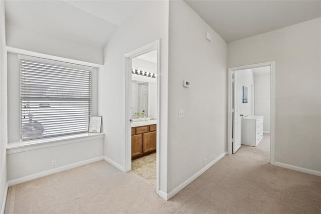 Building Photo - 3441 Shiraz Loop