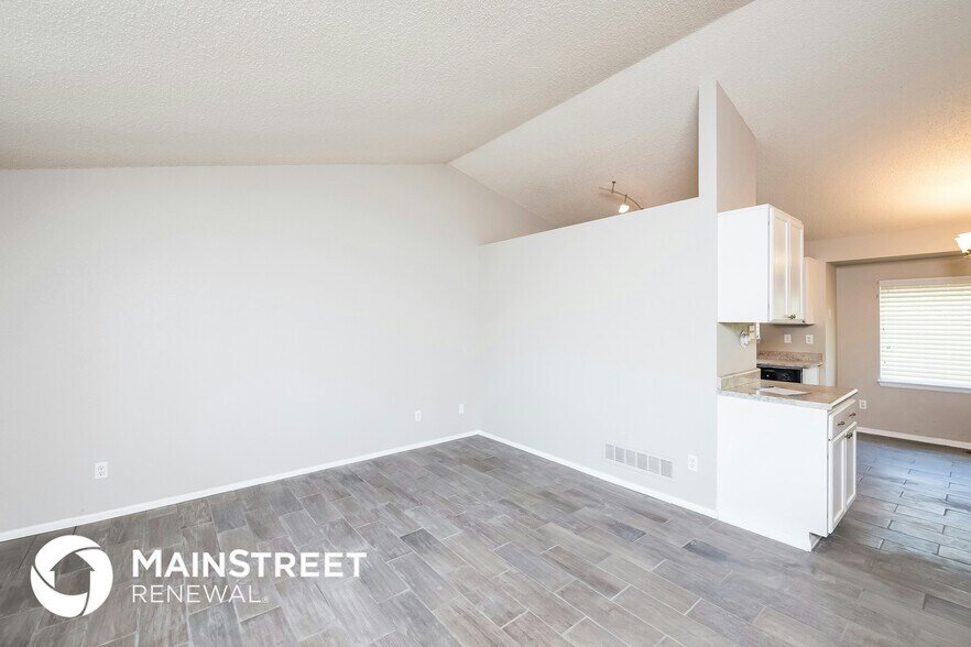 Building Photo - 13131 Raritan Ct