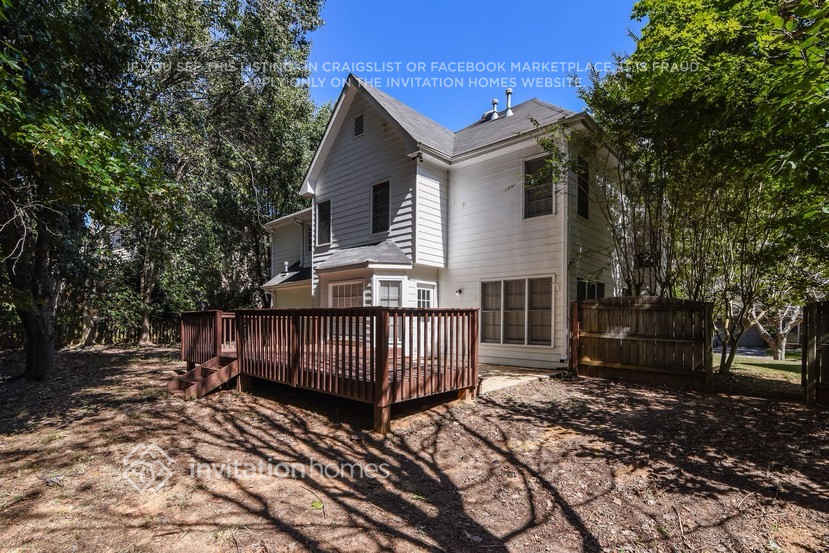 Building Photo - 1460 Gabriel Dr