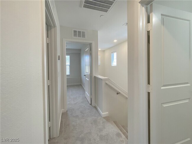 Building Photo - 3149 Umbria Hills Walk