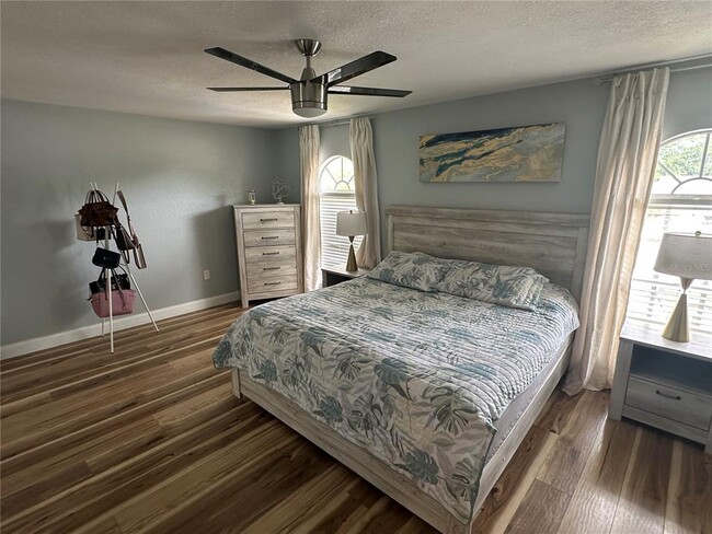 Building Photo - 7327 Floral Cir E