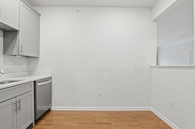 Building Photo - 110 Trotter Rd
