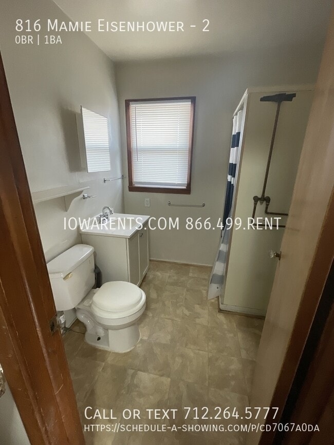 Building Photo - 816 Mamie Eisenhower Ave