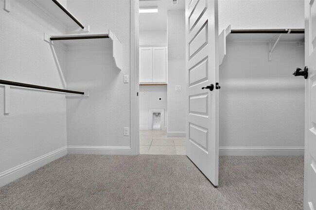 Building Photo - 508 Pinnacle View Dr