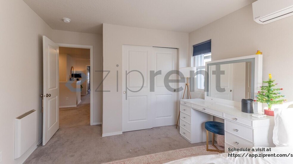 Building Photo - 24460 E Harrier Ln