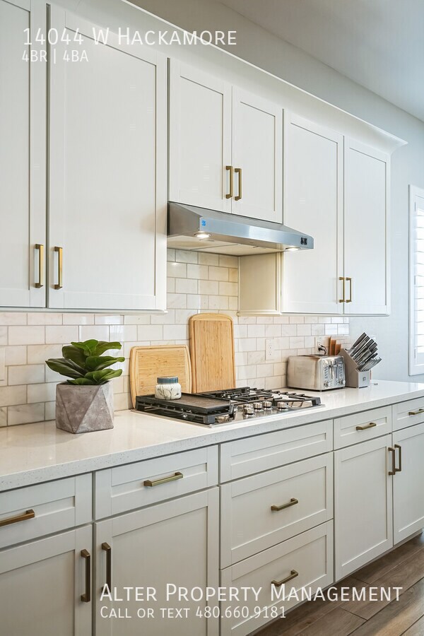 Building Photo - 14044 W Hackamore-