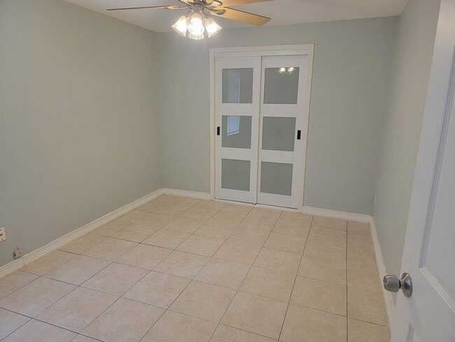 Building Photo - 3000 Ray Wood Dr