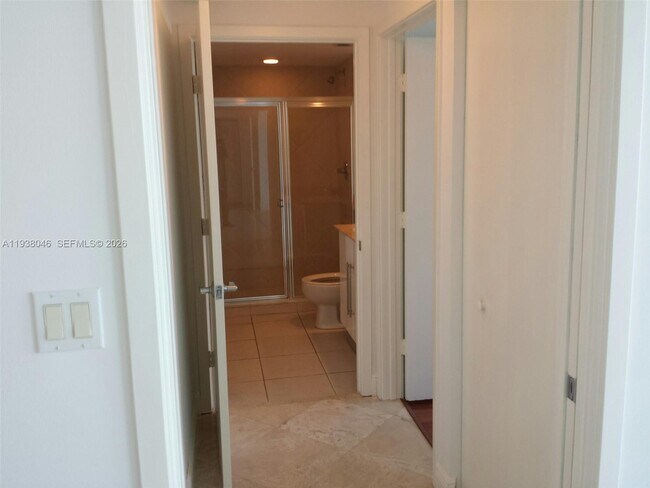 Building Photo - 325 S Biscayne Blvd