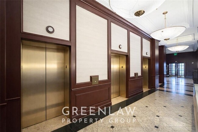 Building Photo - 195 14th St NE