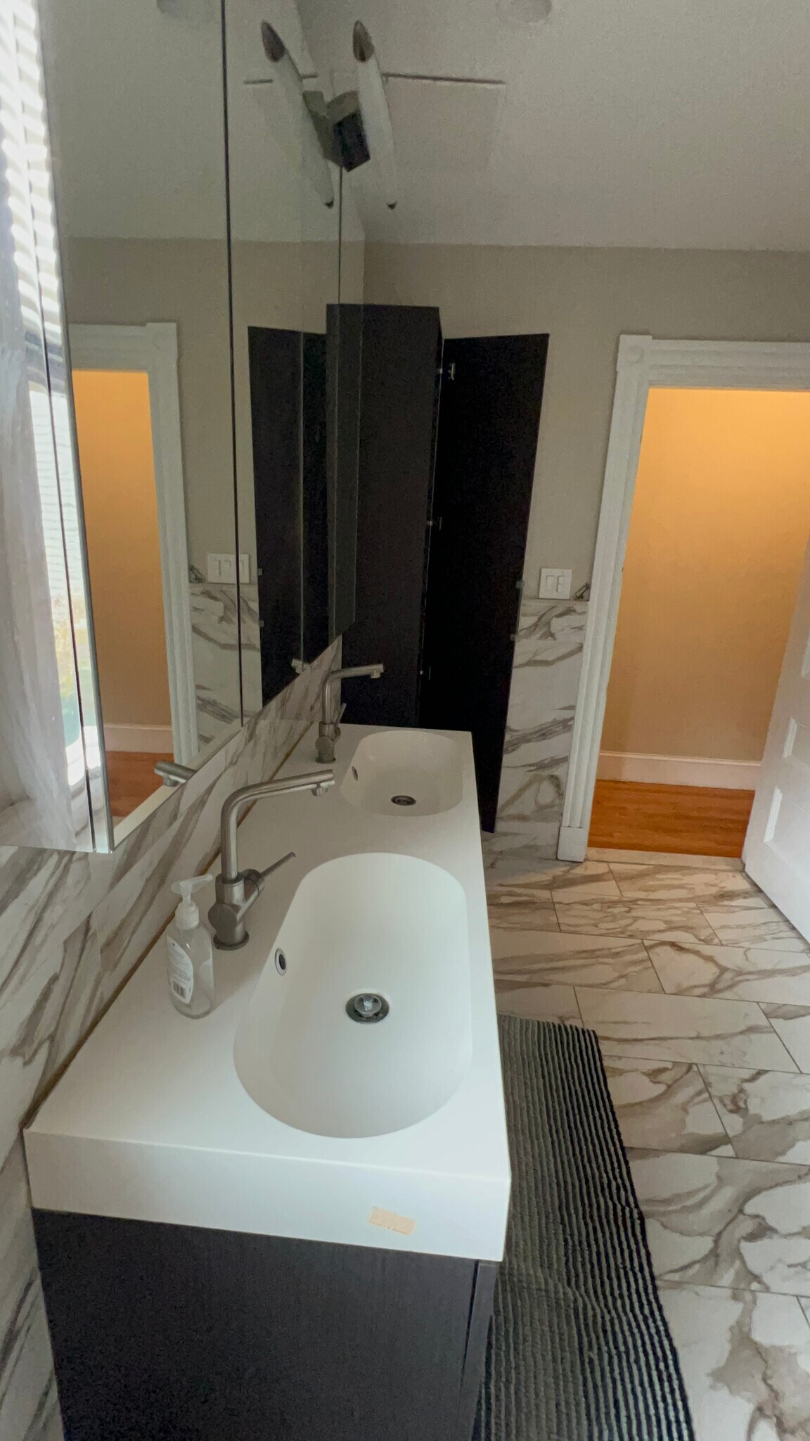 Building Photo - 1000 Memorial Dr