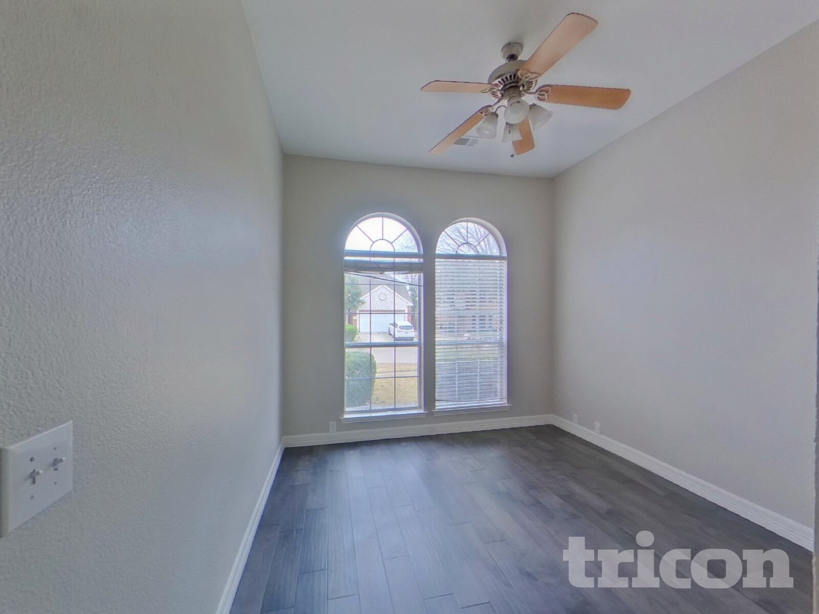 Building Photo - 4021 Chinaberry Dr