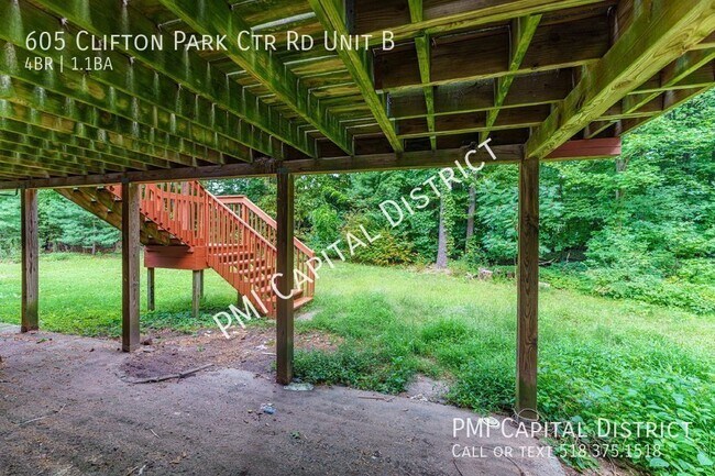 Building Photo - Spacious 1800 SF 4 bedroom, 1.5 bath raise...