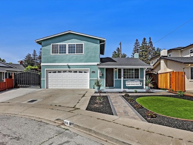 Primary Photo - BEAUTIFUL HOME IN SANTA CLARA