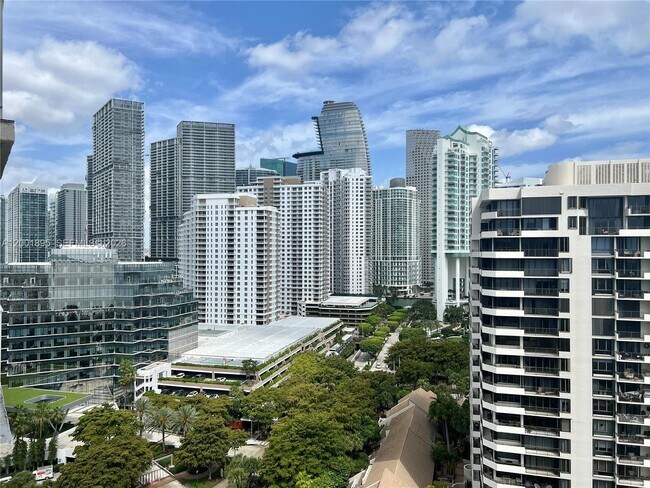 Building Photo - 770 Claughton Island Dr