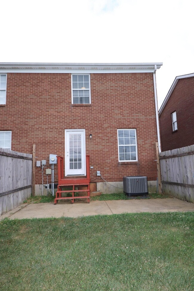 Building Photo - 201 Coburn Dr