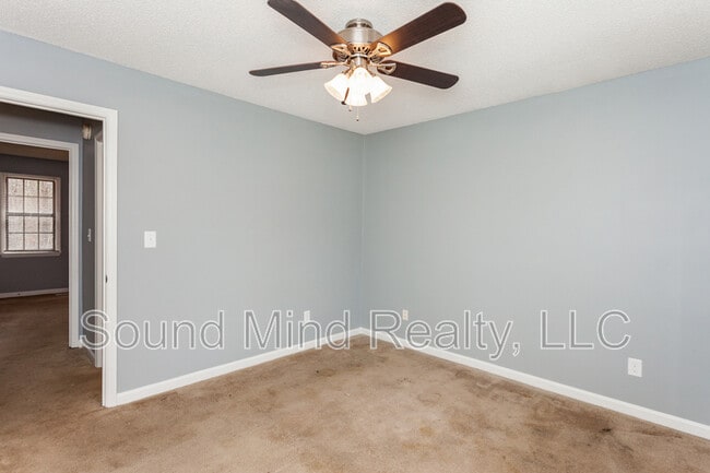 Building Photo - 2809 Ferret Ct