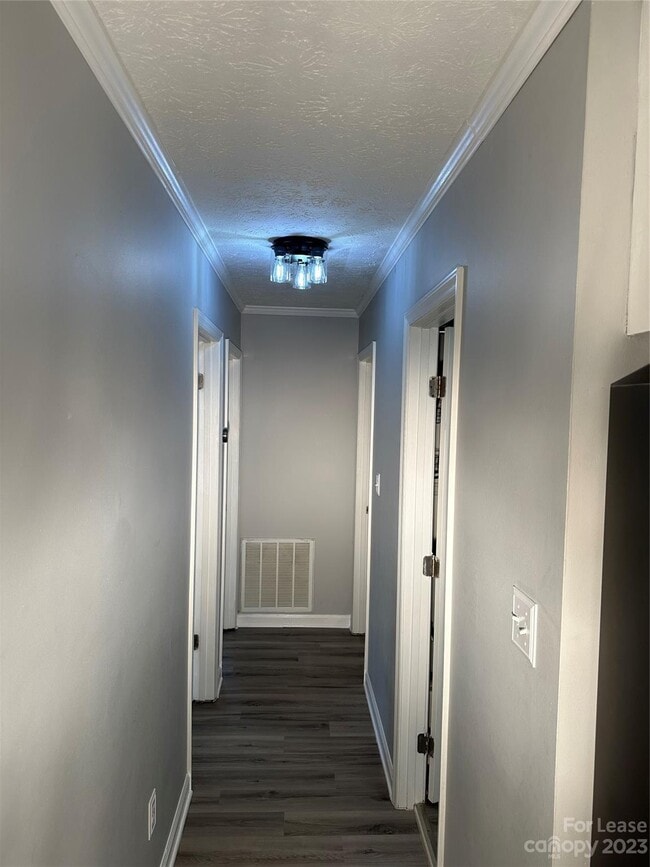 Building Photo - 1531 Conley Rd