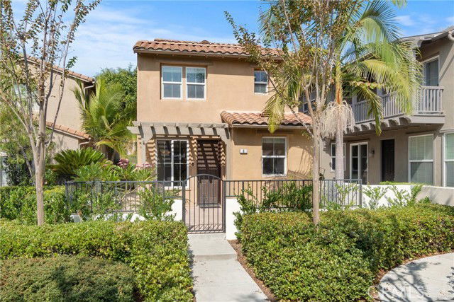 Building Photo - 8 Amy Way