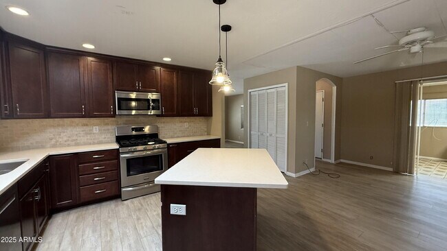 Building Photo - 9342 E Citrus Ln S