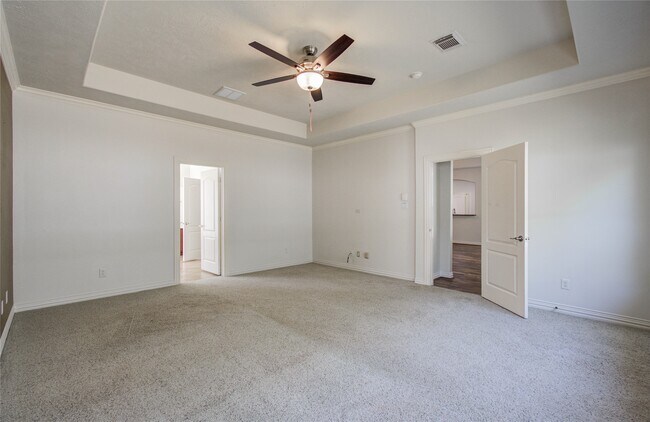 Building Photo - 7814 Heron Lakes Dr