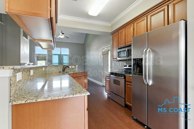 Building Photo - 17194 Palm Ridge Dr