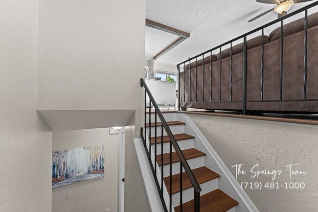 Building Photo - 1730 Hathaway Dr
