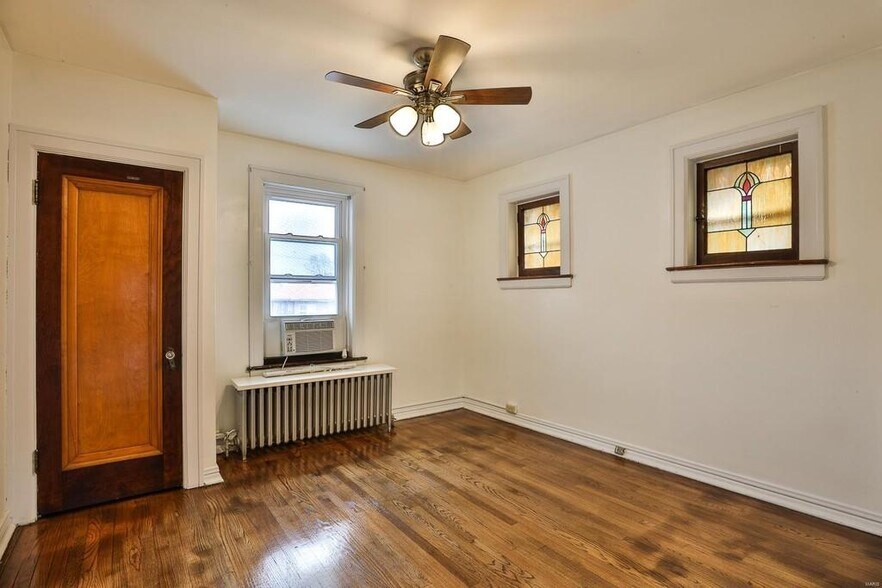 Bedroom 2 - 3933 Fillmore St