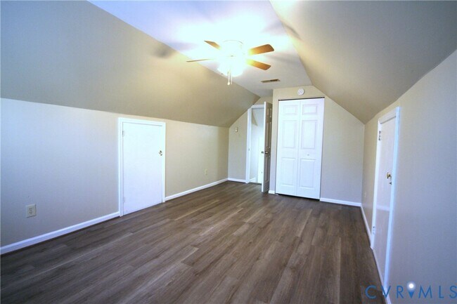 Building Photo - 12141 Old Buckingham Rd