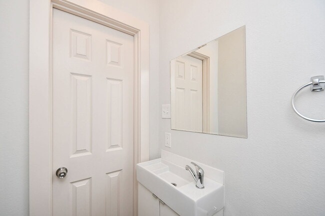 Building Photo - 4108 McKinney St