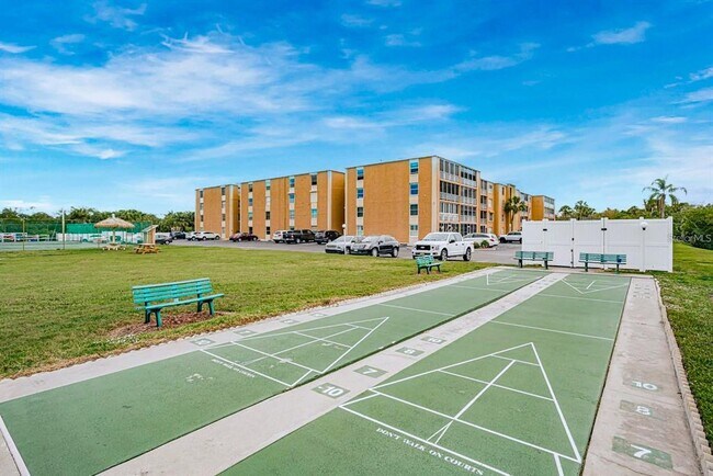 Building Photo - 12760 Indian Rocks Rd