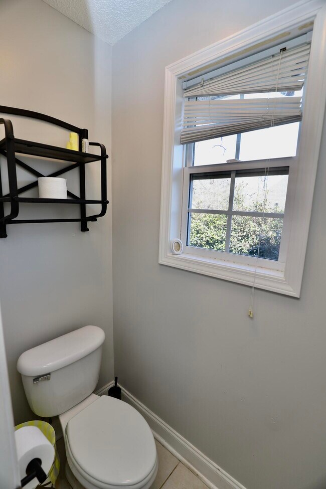 Building Photo - 3245 Arborwood Dr