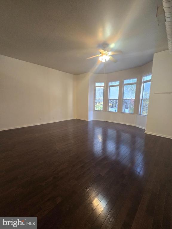 Building Photo - 1304 Walnut St