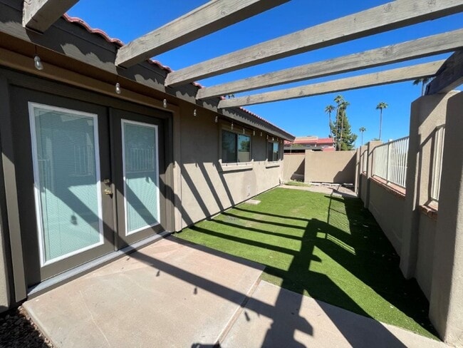 Building Photo - 5634 N 79th Way