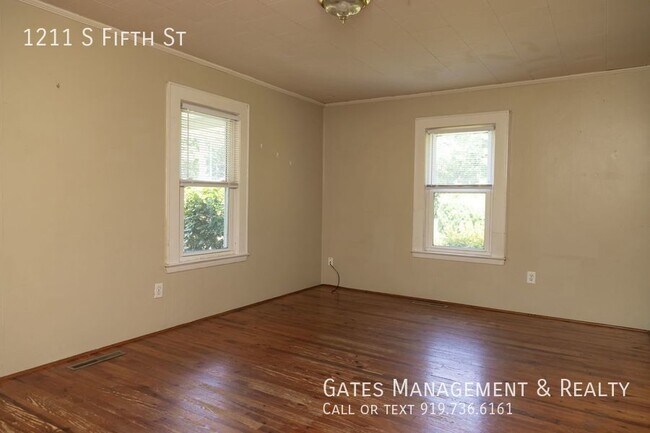 Building Photo - Nice Cottage in Mebane-Available to tour o...
