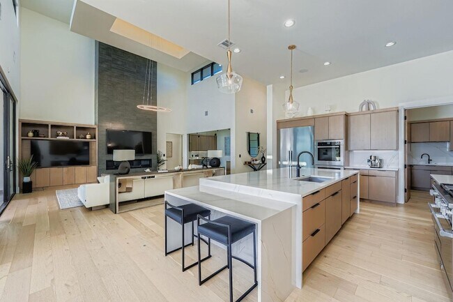 Building Photo - 6412 Lantern View Dr