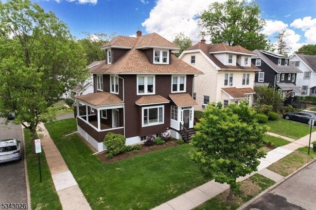 Primary Photo - 27 Morse Ave