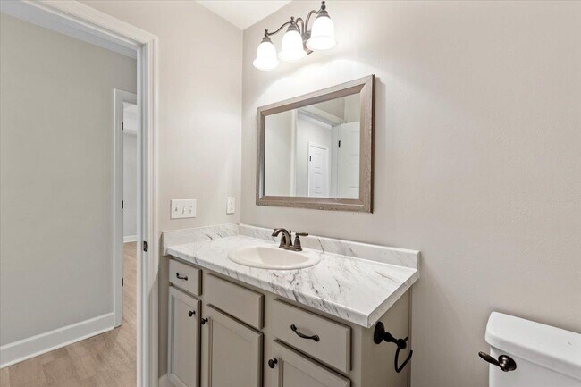 Building Photo - 232 Tafflinger Rd