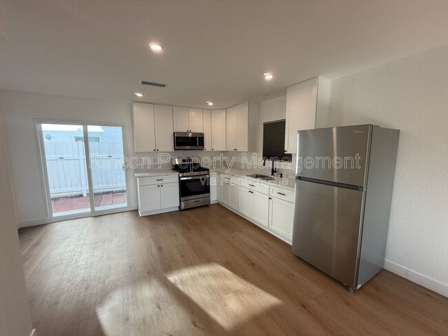 Building Photo - 607 Lemon Way