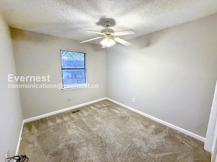 Building Photo - 5406 Notting Hill Rd