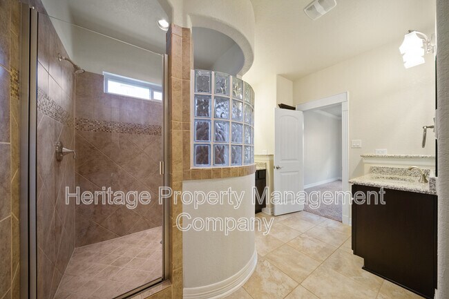 Building Photo - 18814 Edwards Edge