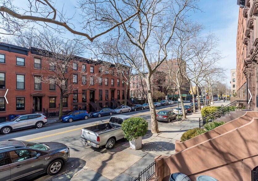 Clermont Avenue - 422 Clermont Ave