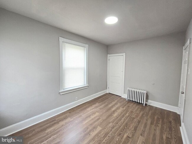 Building Photo - 968 E Woodlawn St