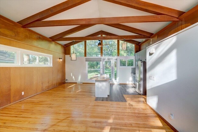 Building Photo - 6105 Bridge Rd