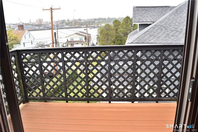 Building Photo - 22 Broad St