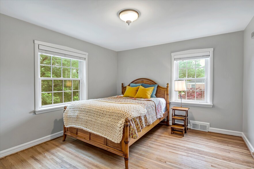 Building Photo - 15 Brazillian Ct