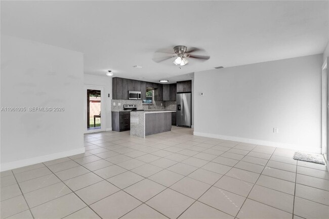 Building Photo - 14943 SW 302nd Terrace