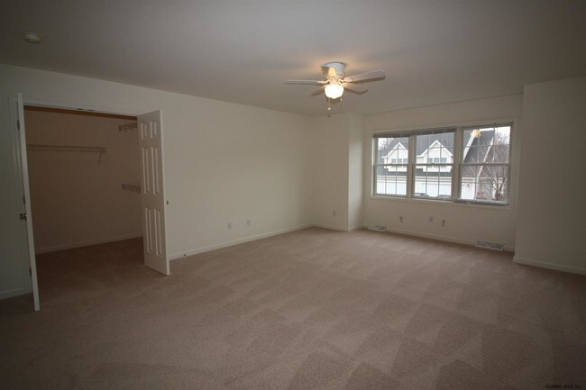 Building Photo - 8 Garden Terrace