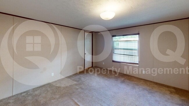 Building Photo - 7415 Remington Rd